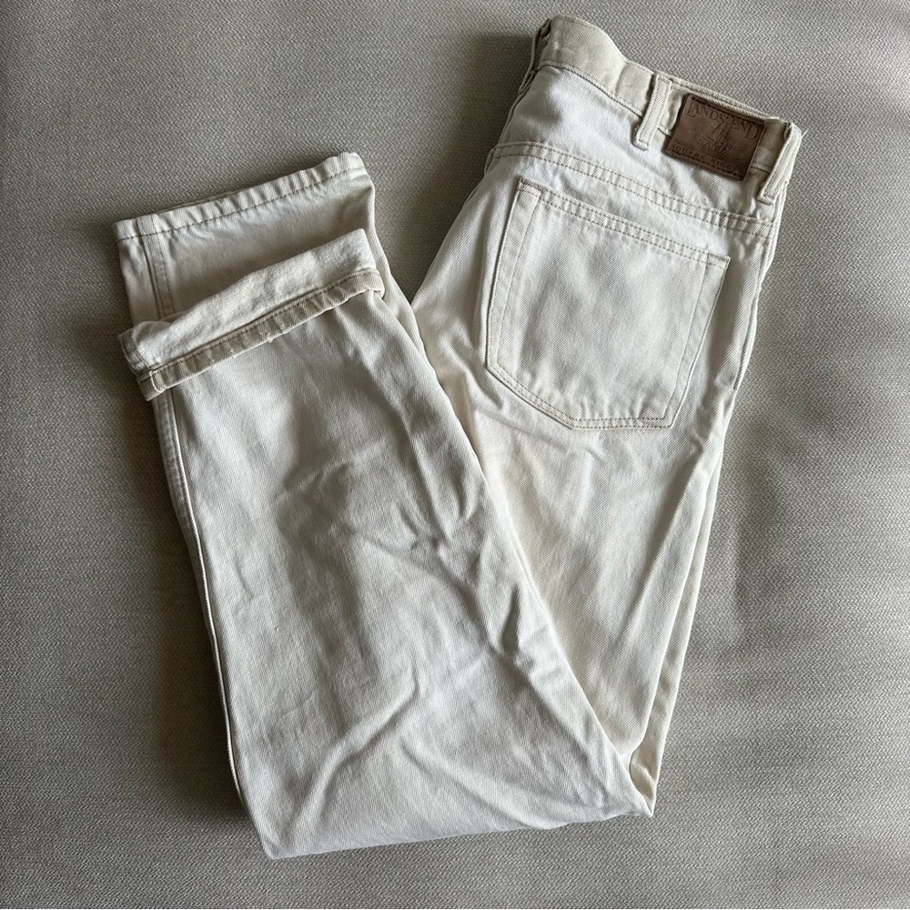 🤍🤎WHITE BEACHY JEANS🤍🤎